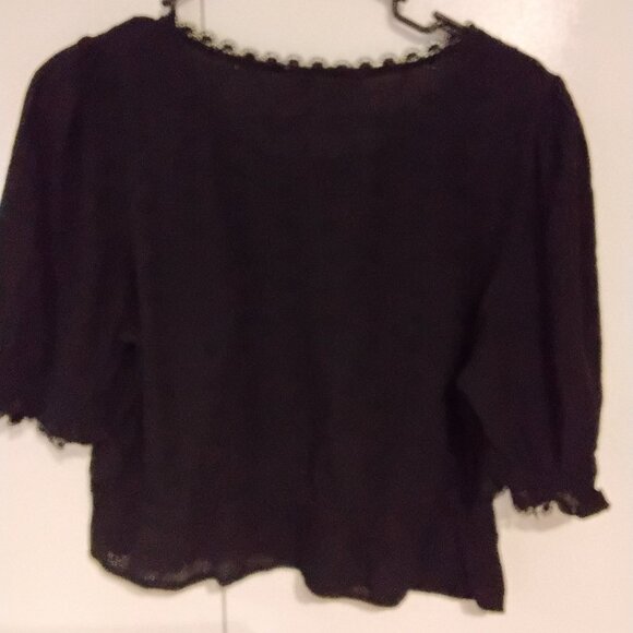 Crop top - Picture 2 of 4